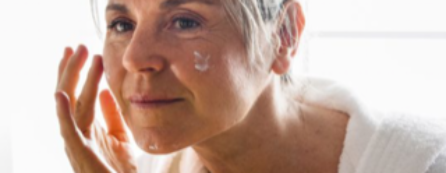 HOW MIDDLE AGE HORMONES AFFECT YOUR SKIN-ACNE, FACIAL HAIR, AGE SPOTS, WRINKLES